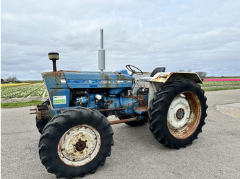 Traktori FORD