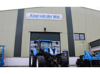 Traktori NEW HOLLAND T7.200