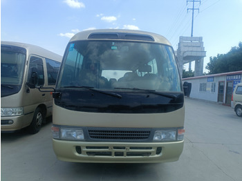 Minibussi TOYOTA
