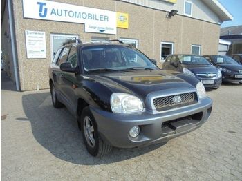 HYUNDAI Santa Fe 2,4 GLS 4WD - Minibussi