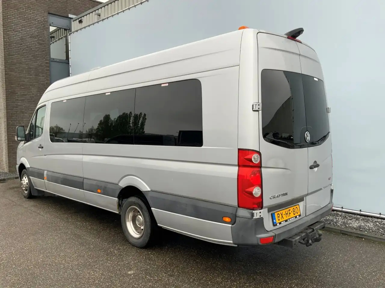 Leasing Volkswagen Crafter 35 2.5 TDI L4H3 PersoneBus 19 pers Airco CameraTre Volkswagen Crafter 35 2.5 TDI L4H3 PersoneBus 19 pers Airco CameraTre: kuva Leasing Volkswagen Crafter 35 2.5 TDI L4H3 PersoneBus 19 pers Airco CameraTre Volkswagen Crafter 35 2.5 TDI L4H3 PersoneBus 19 pers Airco CameraTre