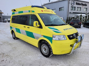 VOLKSWAGEN TRANSPORTER TAMLANS AMBULANCE 2,5TDI  - Ambulanssi