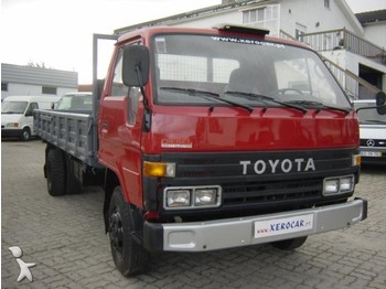 Toyota W95L-MDDT3 - Kippiauto kuorma-auto