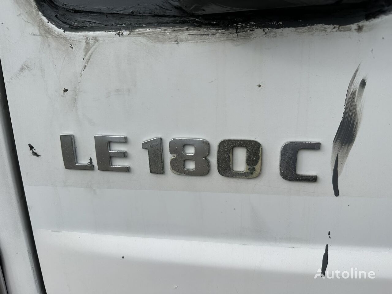Isoterminen kuorma-auto MAN LE 180 C: kuva Isoterminen kuorma-auto MAN LE 180 C