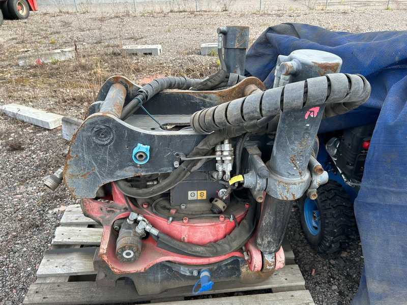 Lisälaitteet ROTOTILT R8