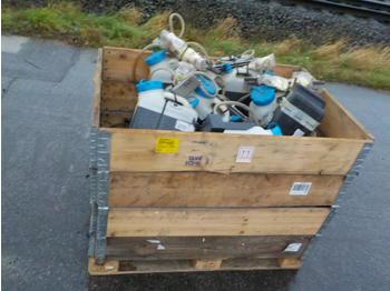  Unused Box of Water Spreaders to suit Bomag - Lisälaitteet