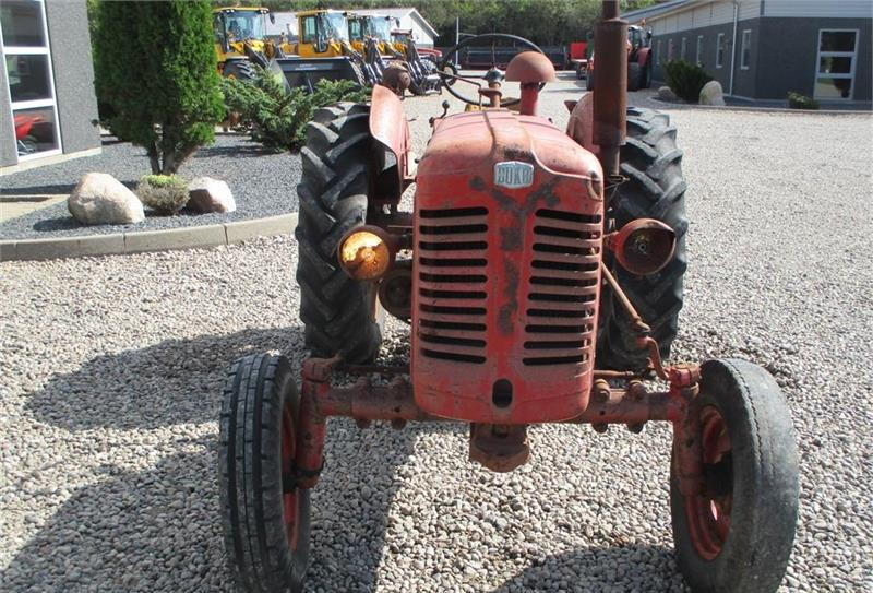 Traktori Bukh 403 Med Fjernudtag