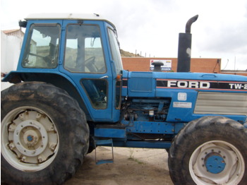 FORD TW 25 - Traktori