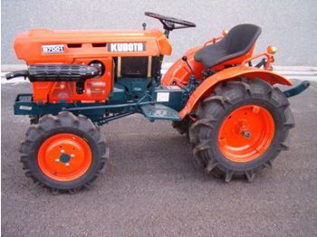 Kubota B7001 DT - 4X4 - Traktori