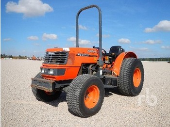Kubota ME8200 - Traktori