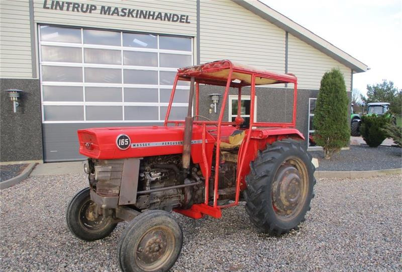 Traktori Massey Ferguson 165