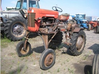 Massey Ferguson 825 - Traktori