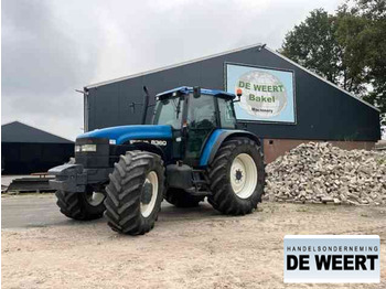 New Holland 8360 - Traktori