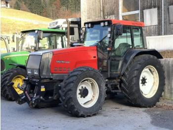 Traktori Valtra 8400 + fh: kuva Traktori Valtra 8400 + fh