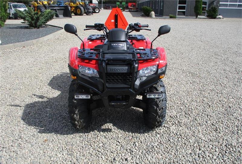 Mönkijä Honda TRX 420FE Traktor STORT LAGER AF HONDA ATV. Vi hj