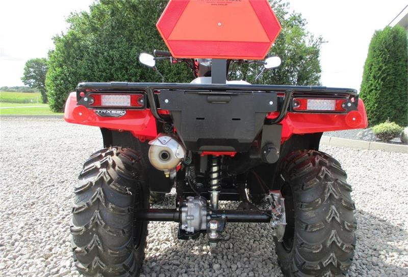 Mönkijä Honda TRX 520 FE Traktor STORT LAGER AF HONDA ATV. Vi h