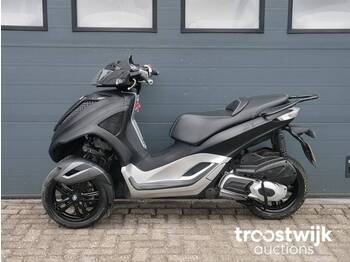 Piaggio 300cc motorscooter - Moottoripyörä