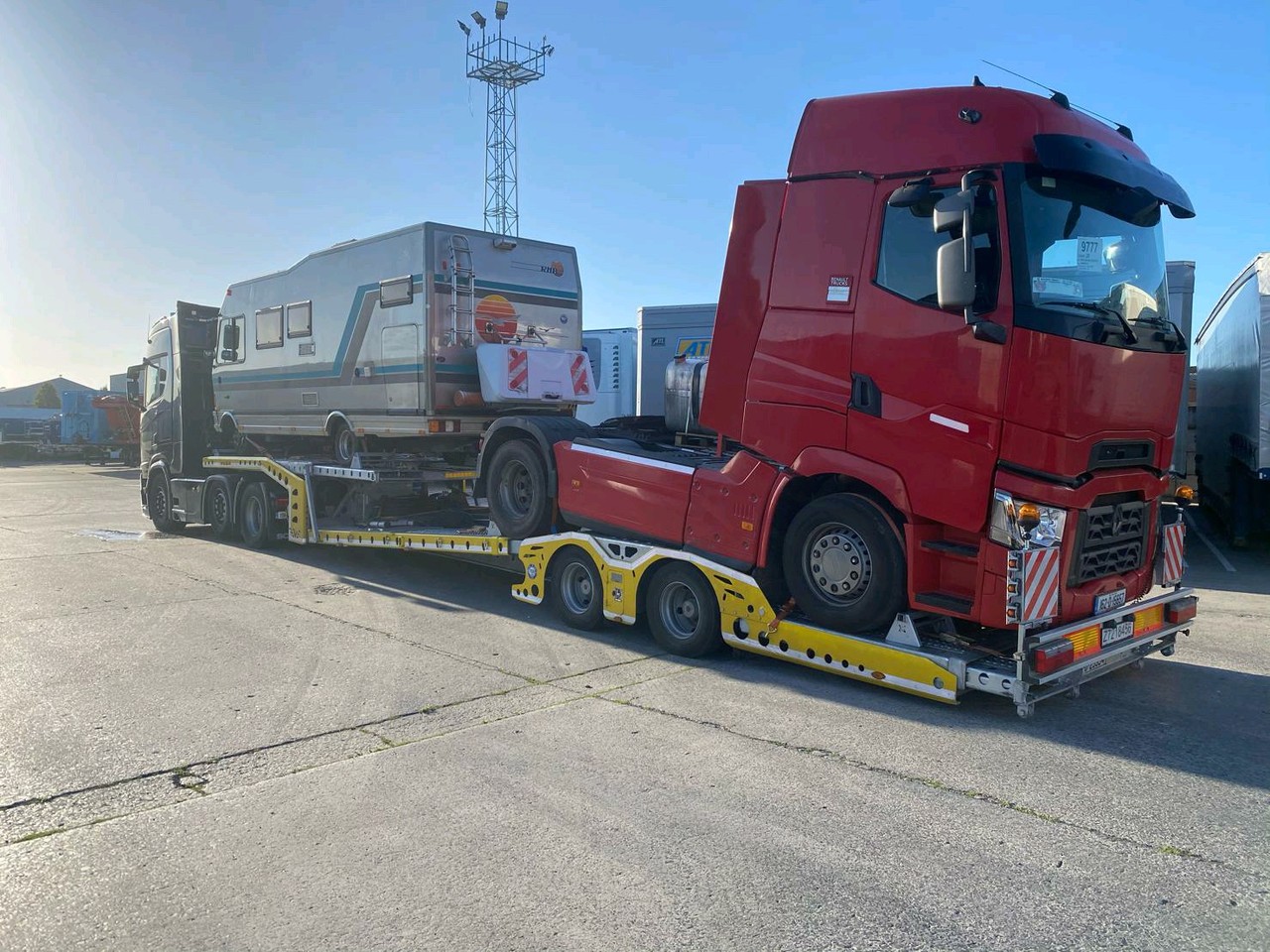 Uusi Kuljetin puoliperävaunu Vegamax (2 Axle Truck Transport): kuva Uusi Kuljetin puoliperävaunu Vegamax (2 Axle Truck Transport)