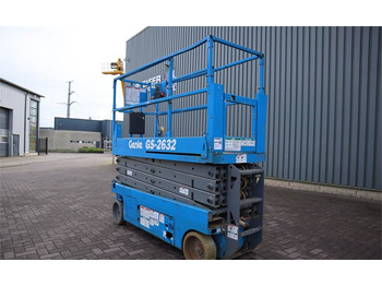 Genie GS2632 Electric, Working Height 10m, 227kg Capacit  - Saksilava: kuva Genie GS2632 Electric, Working Height 10m, 227kg Capacit  - Saksilava