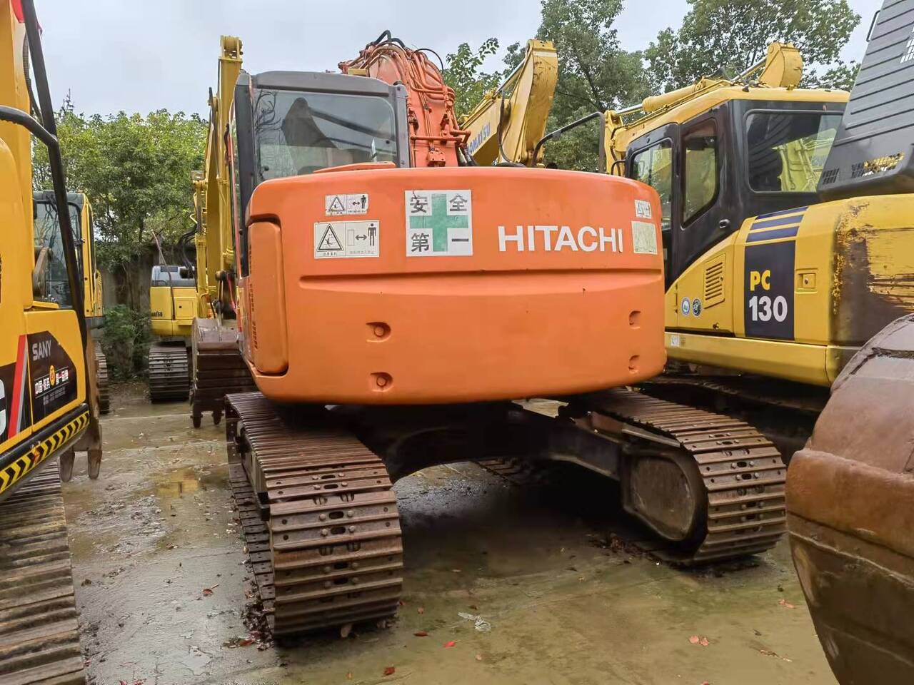 Leasing HITACHI Hitachi ZX135US excavator HITACHI Hitachi ZX135US excavator: kuva Leasing HITACHI Hitachi ZX135US excavator HITACHI Hitachi ZX135US excavator