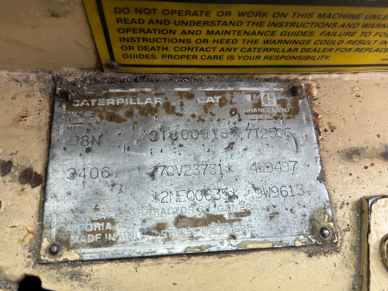 Puskutraktori Caterpillar D8N