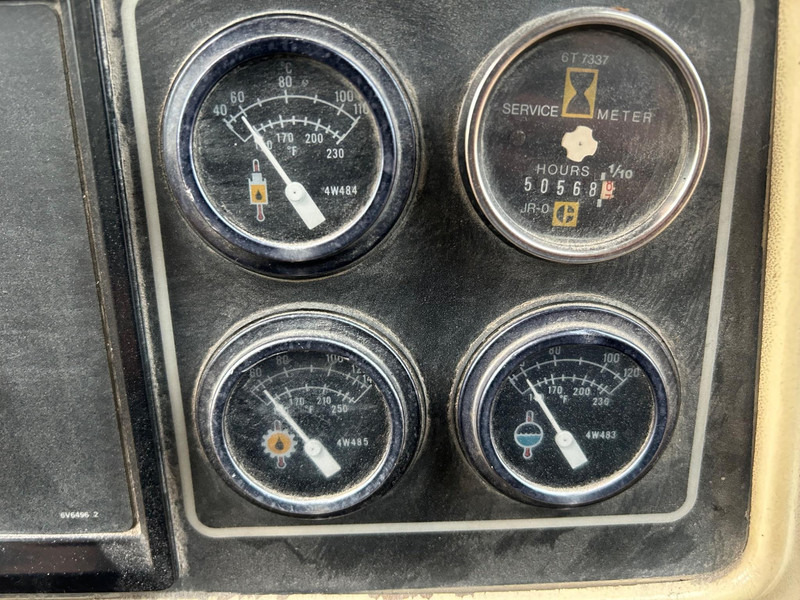 Puskutraktori Caterpillar D8N