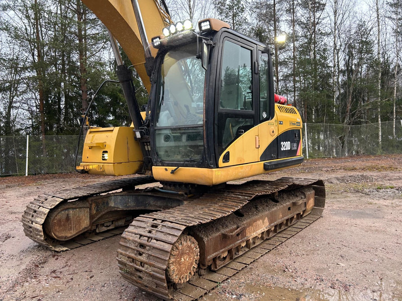 Telakaivukone Caterpillar 320D | 700 mm | ENGCON | WEBASTO