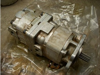 Komatsu (54) pump for transmission - Getriebepumpe - Varaosat