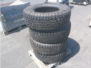  Nokian 265/70R17 Tyres (4 of) - Rengas