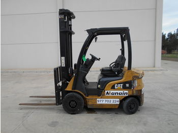 Haarukkatrukki CATERPILLAR DP18N