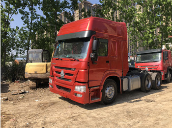 SINOTRUK Howo trucks 371 375 - Vetopöytäauto