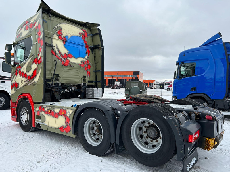 Vetopöytäauto Scania S 730 6x2 / TULOSSA