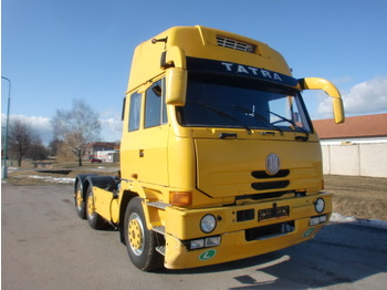  TATRA T815-200N32 - Vetopöytäauto