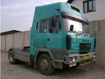  TATRA T815 4x4 - Vetopöytäauto
