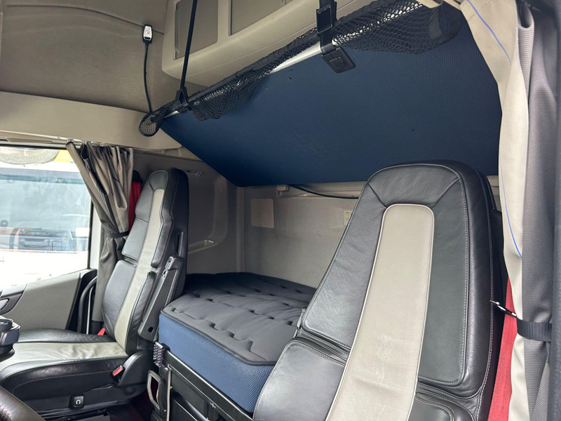 Vetopöytäauto Volvo FH 500 6x2 GLOBE XL / TULOSSA