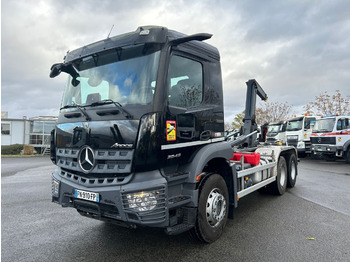 MERCEDES-BENZ AROCS 2643 KN - Koukkulava kuorma-auto: kuva MERCEDES-BENZ AROCS 2643 KN - Koukkulava kuorma-auto