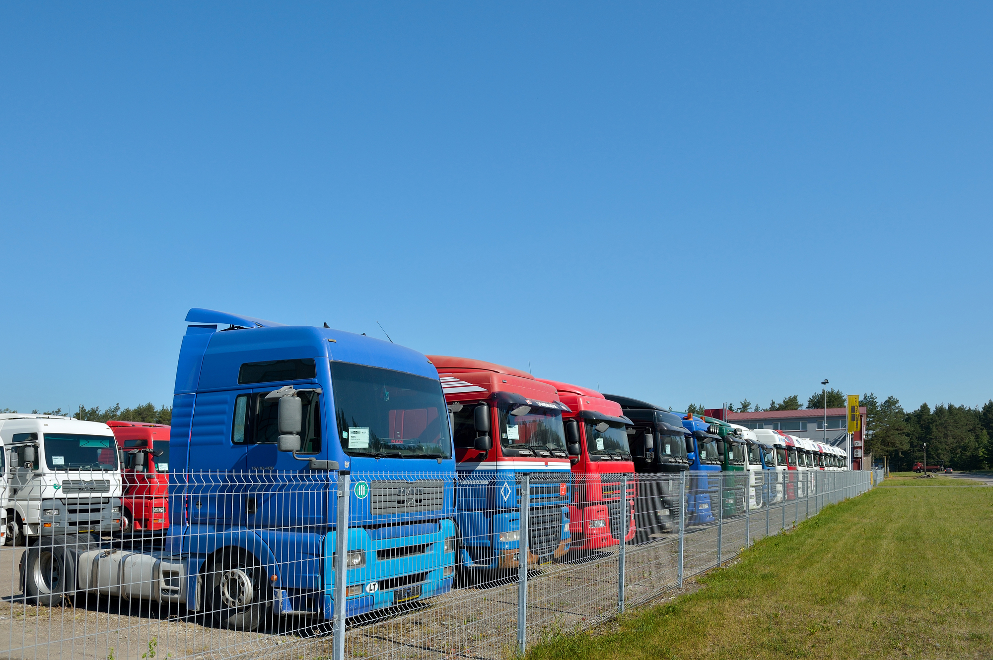 UAB 'Trucks Market' undefined: kuva UAB 'Trucks Market' undefined