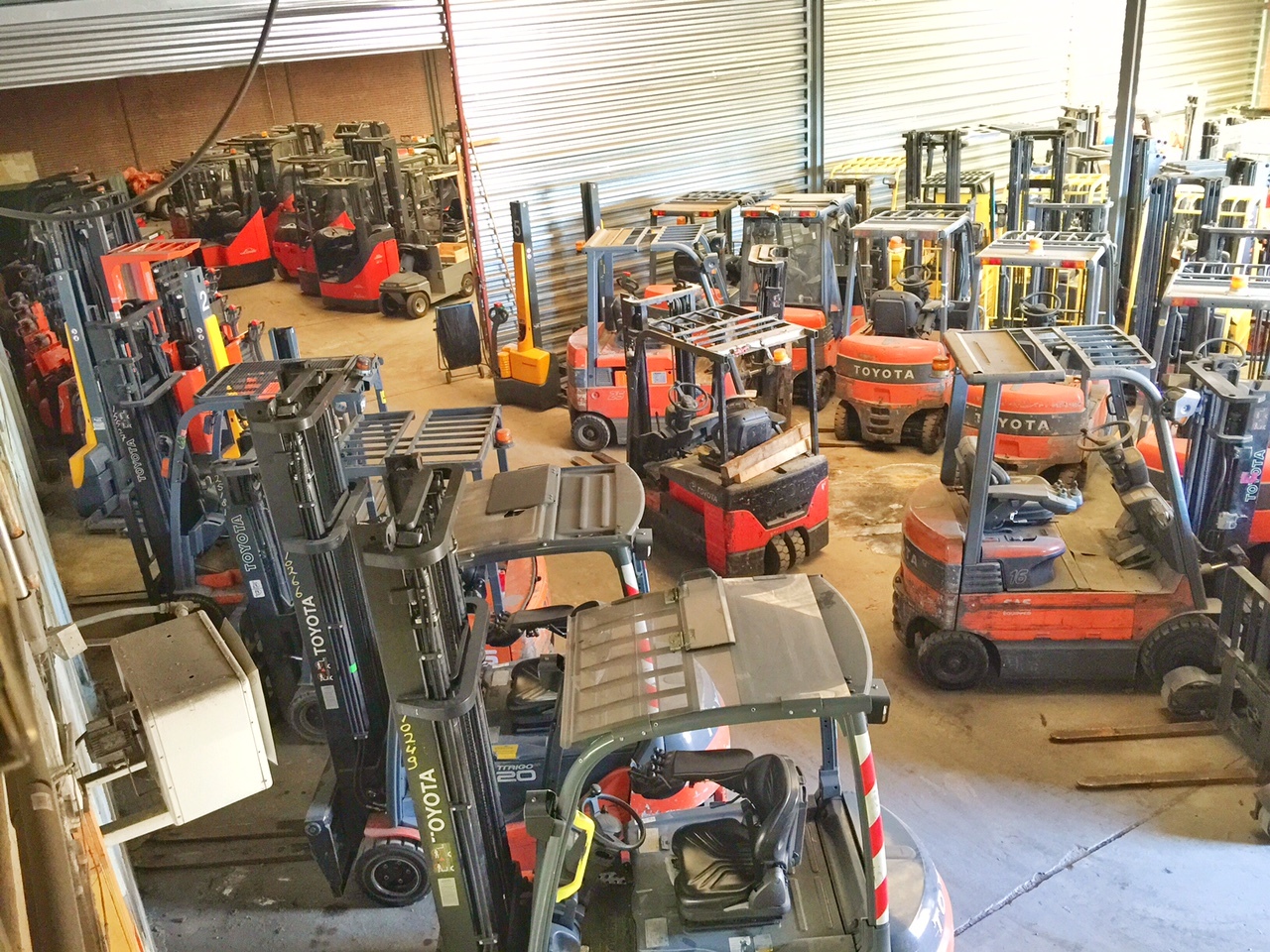 Van den Bosch vorkheftrucks B.V. - myynti-ilmoitukset undefined: kuva van den Bosch vorkheftrucks B.V. - myynti-ilmoitukset undefined