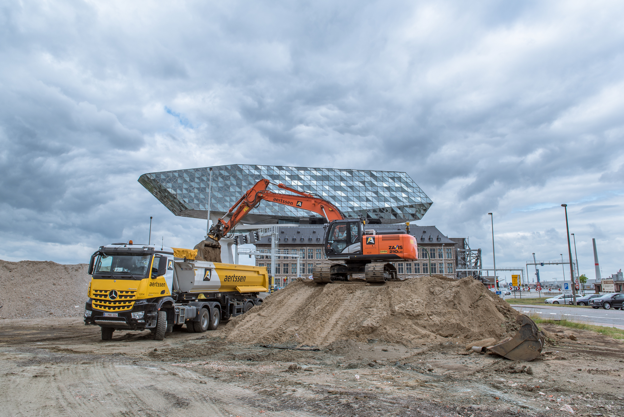 Aertssen Trading NV - Vetopöytäautot DAF - vaihdelaatikko: automaattinen, ilmastointilaite undefined: kuva Aertssen Trading NV - Vetopöytäautot DAF - vaihdelaatikko: automaattinen, ilmastointilaite undefined