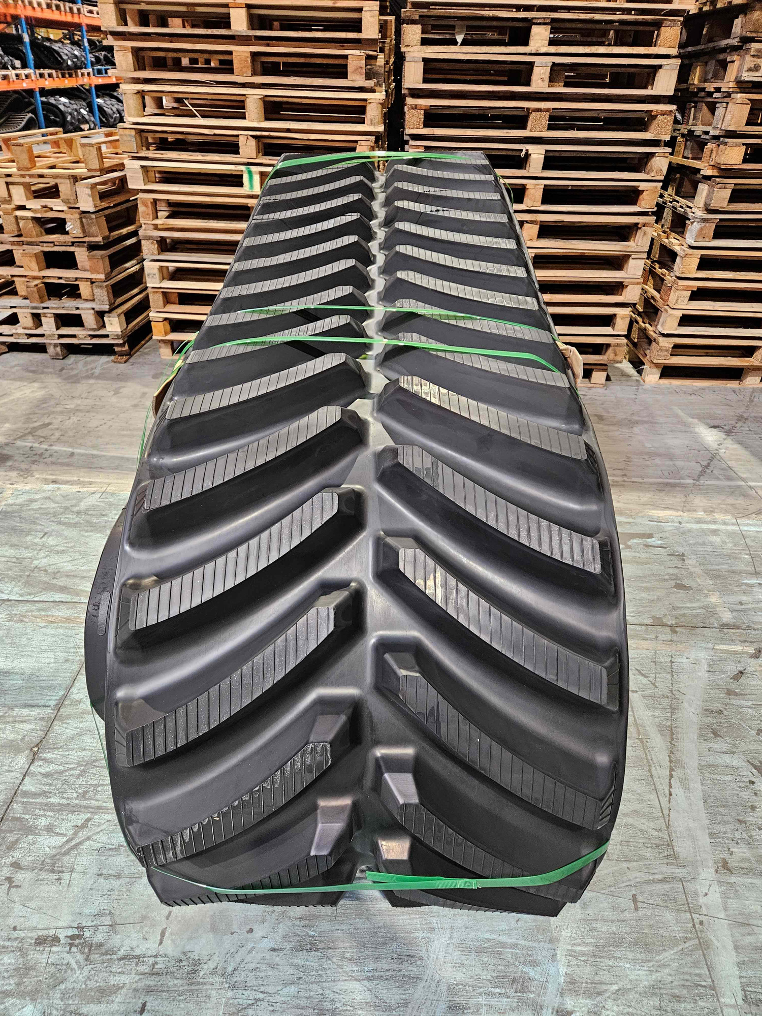 LEACH LEWIS RUBBER TRACKS LIMITED - Varaosat FENDT undefined: kuva LEACH LEWIS RUBBER TRACKS LIMITED - Varaosat FENDT undefined