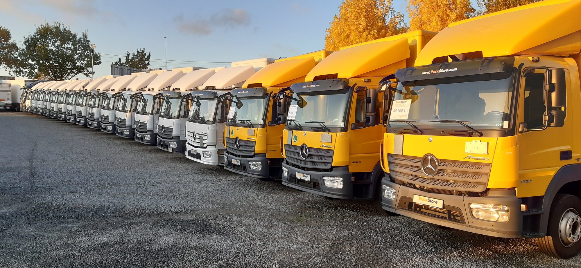 TruckStore Brussels - Tavara-autot MERCEDES-BENZ - hydrolaita undefined: kuva TruckStore Brussels - Tavara-autot MERCEDES-BENZ - hydrolaita undefined