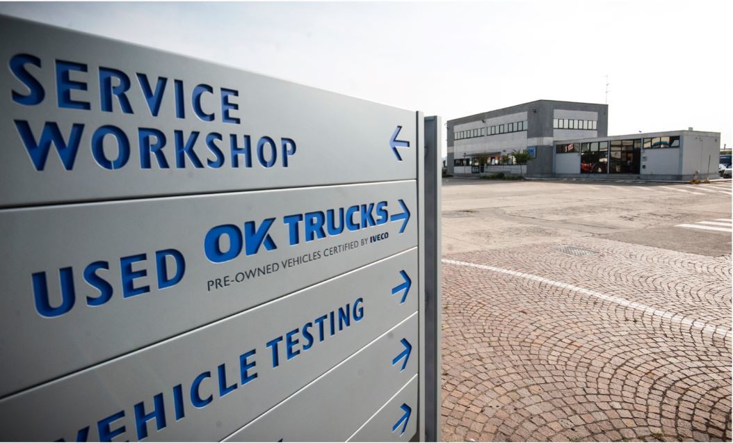 IVECO OK TRUCKS Piacenza undefined: kuva IVECO OK TRUCKS Piacenza undefined