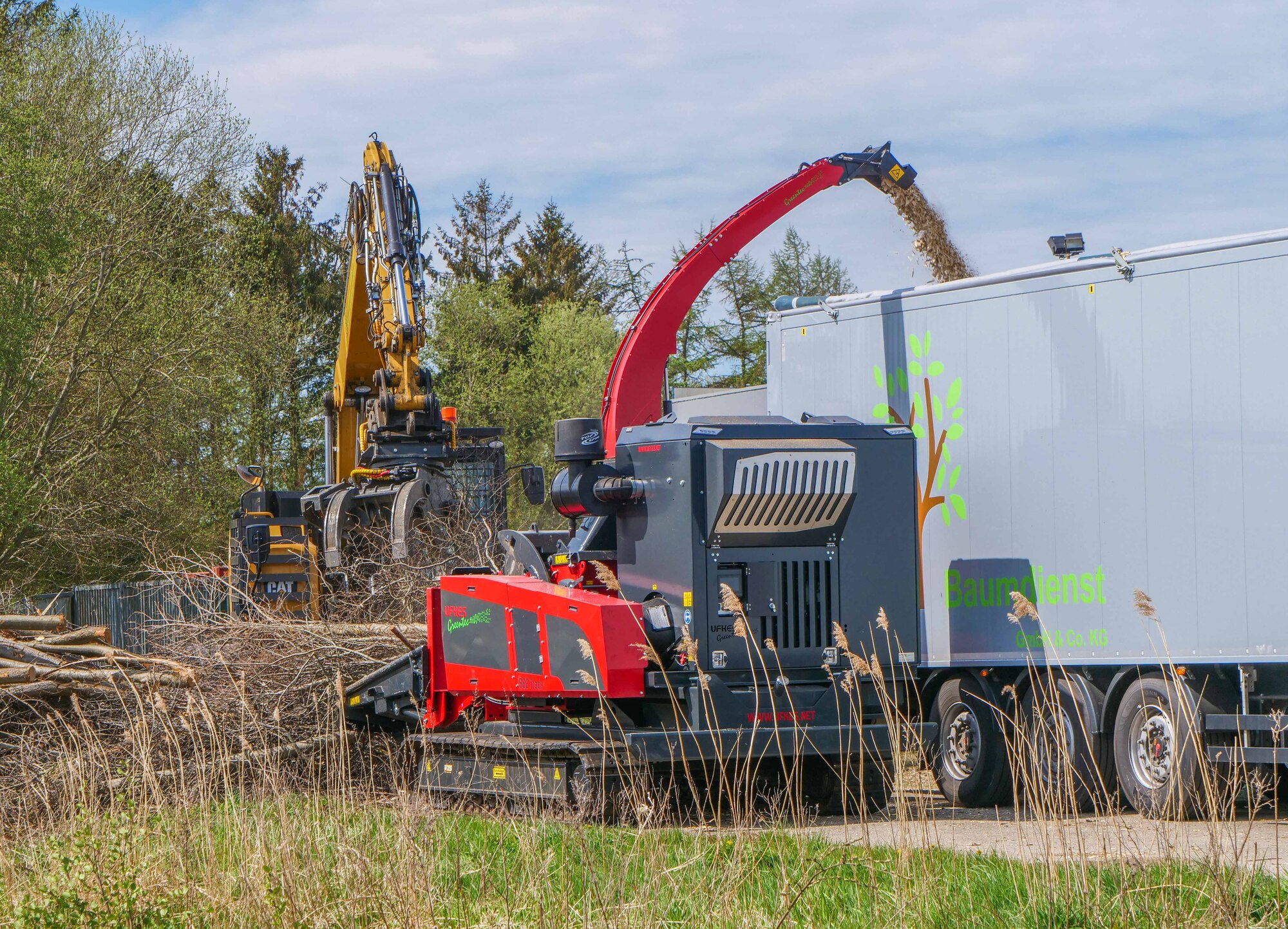 Ufkes Greentec - Maatalouskoneet VALTRA T-series - Vuosi: 2024 undefined: kuva Ufkes Greentec - Maatalouskoneet VALTRA T-series - Vuosi: 2024 undefined