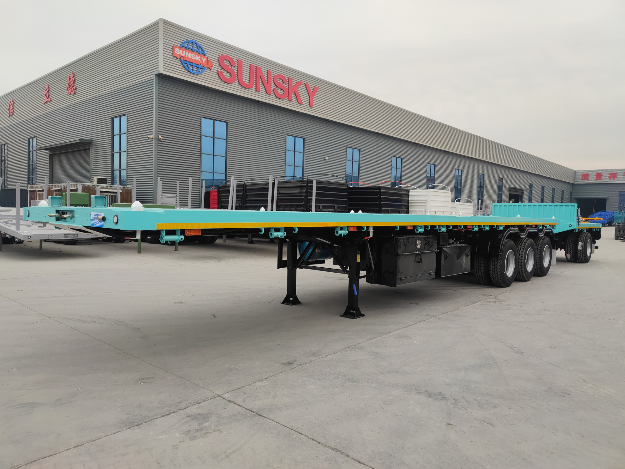 Xiamen Sunsky Vehicle Co.,Ltd - Kuorma-autot SINOTRUK HOWO - uusi, vaihdelaatikko: käsivaihdelaatikko undefined: kuva Xiamen Sunsky Vehicle Co.,Ltd - Kuorma-autot SINOTRUK HOWO - uusi, vaihdelaatikko: käsivaihdelaatikko undefined