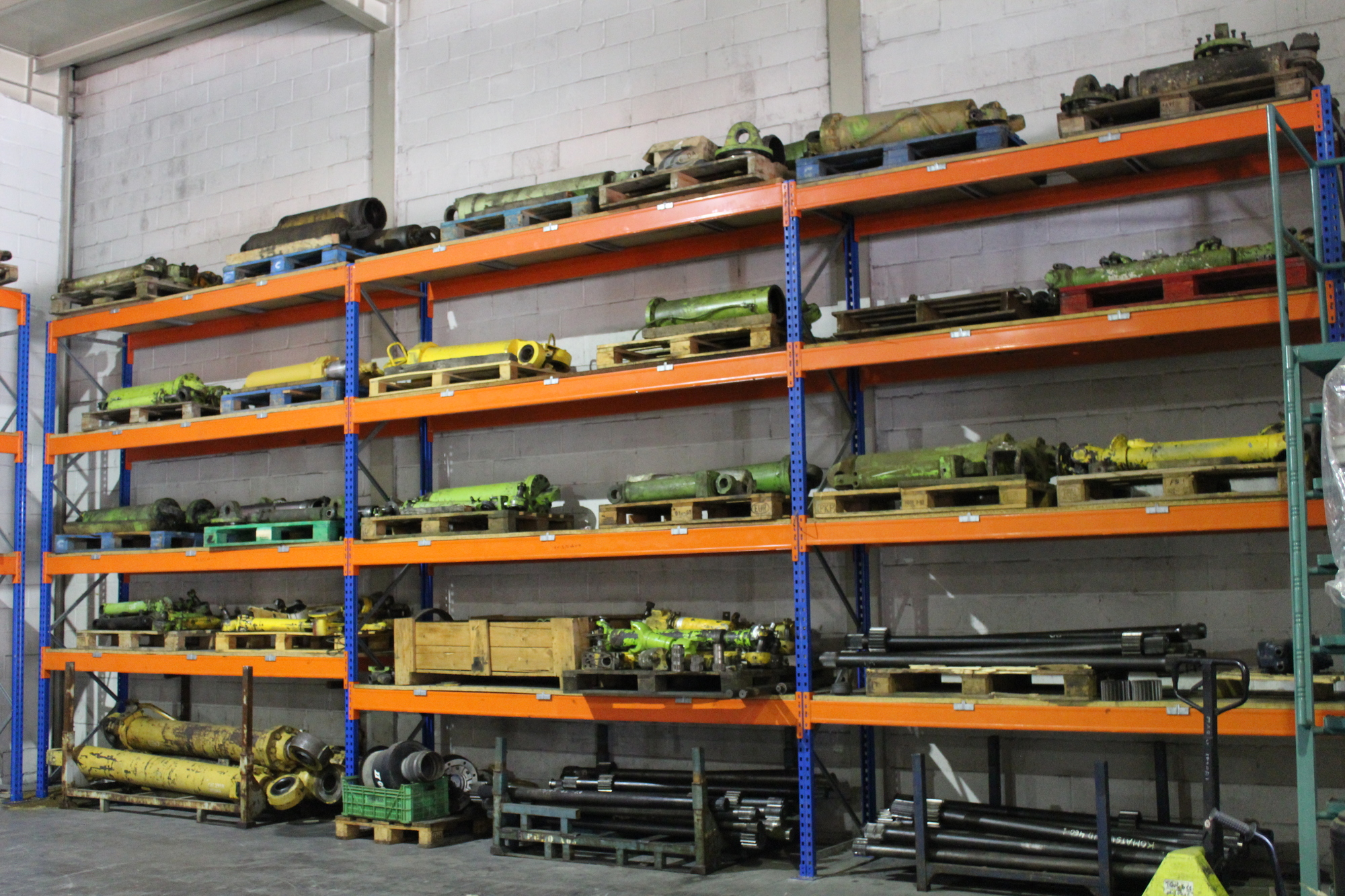 MAQUINARIA HONRADO S.L. - Materiaalinkäsittely LINDE undefined: kuva MAQUINARIA HONRADO S.L. - Materiaalinkäsittely LINDE undefined