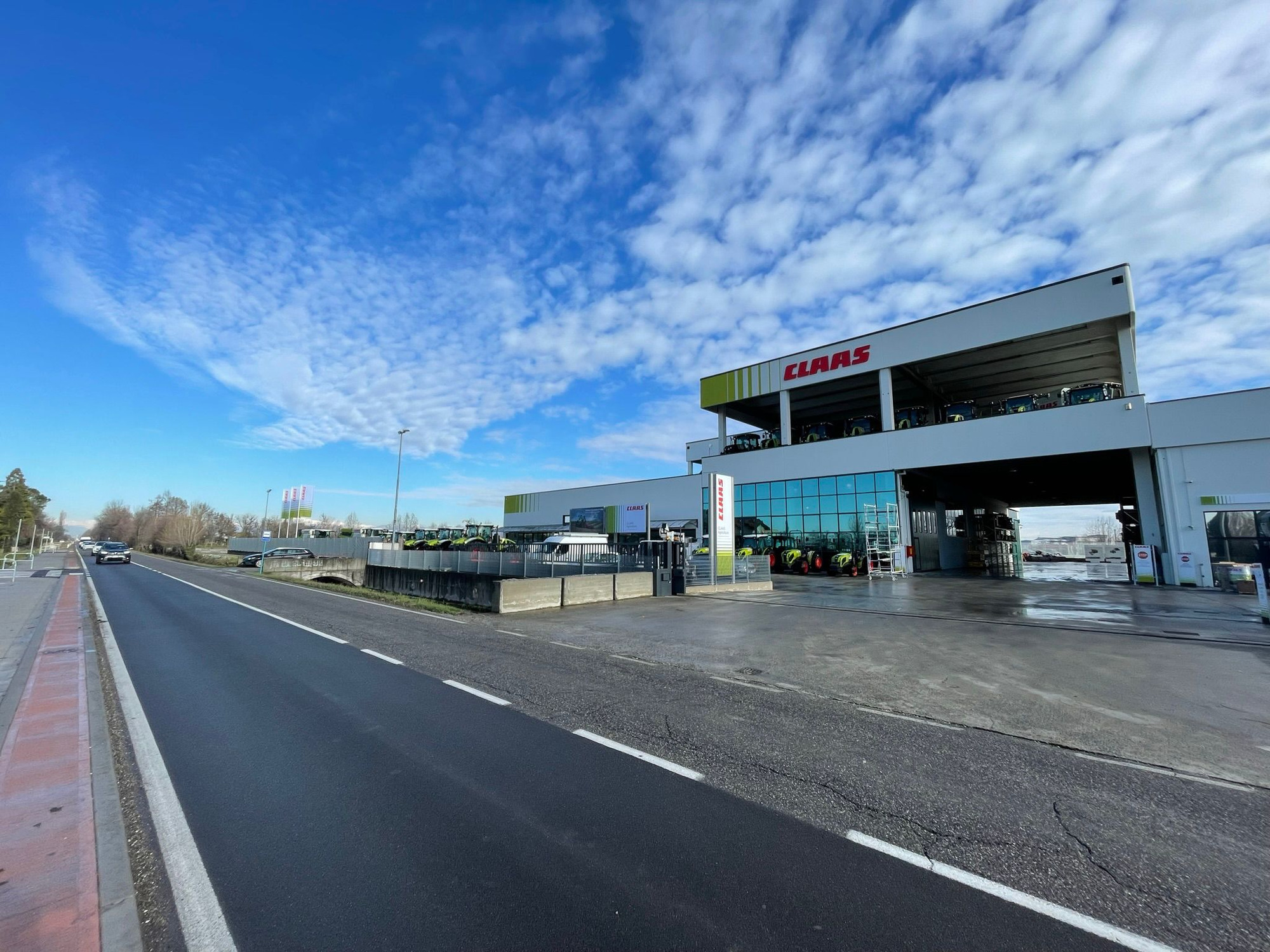 CLAAS Agricoltura S.r.l - Maatalouskoneet FELLA undefined: kuva CLAAS Agricoltura S.r.l - Maatalouskoneet FELLA undefined