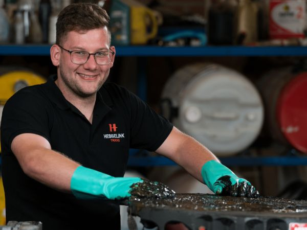 Hesselink Trucks B.V. - Tavara-autot - vaihdelaatikko: käsivaihdelaatikko, ilmastointilaite undefined: kuva Hesselink Trucks B.V. - Tavara-autot - vaihdelaatikko: käsivaihdelaatikko, ilmastointilaite undefined