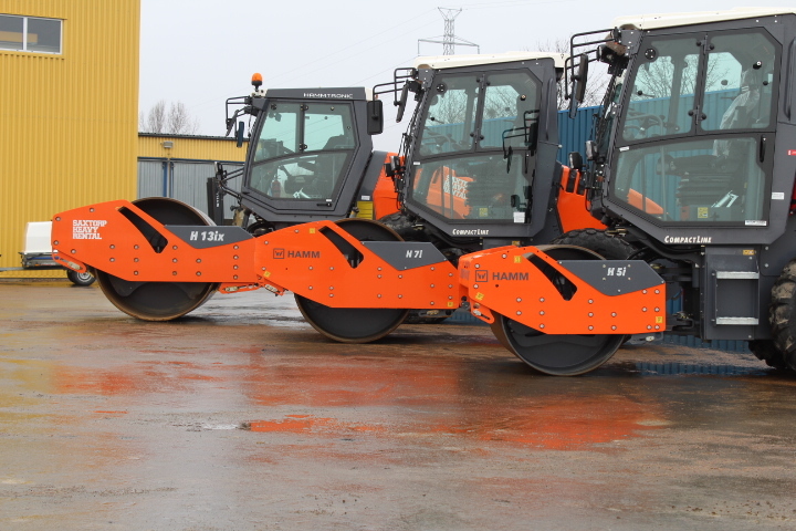 Saxtorp Trading AB - Rakennuskoneet LIEBHERR A 910 undefined: kuva Saxtorp Trading AB - Rakennuskoneet LIEBHERR A 910 undefined