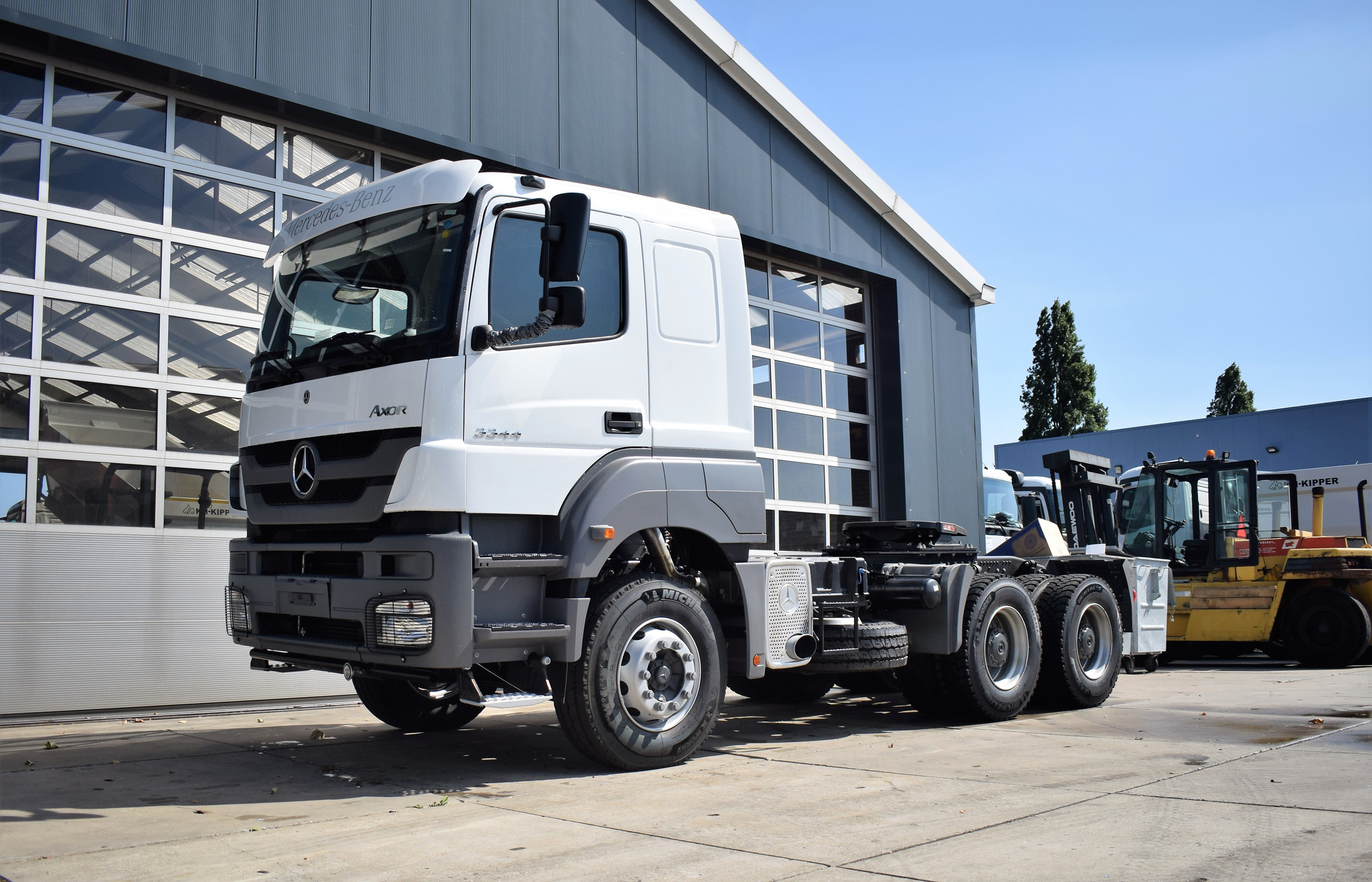 TMH Trucks undefined: kuva TMH Trucks undefined