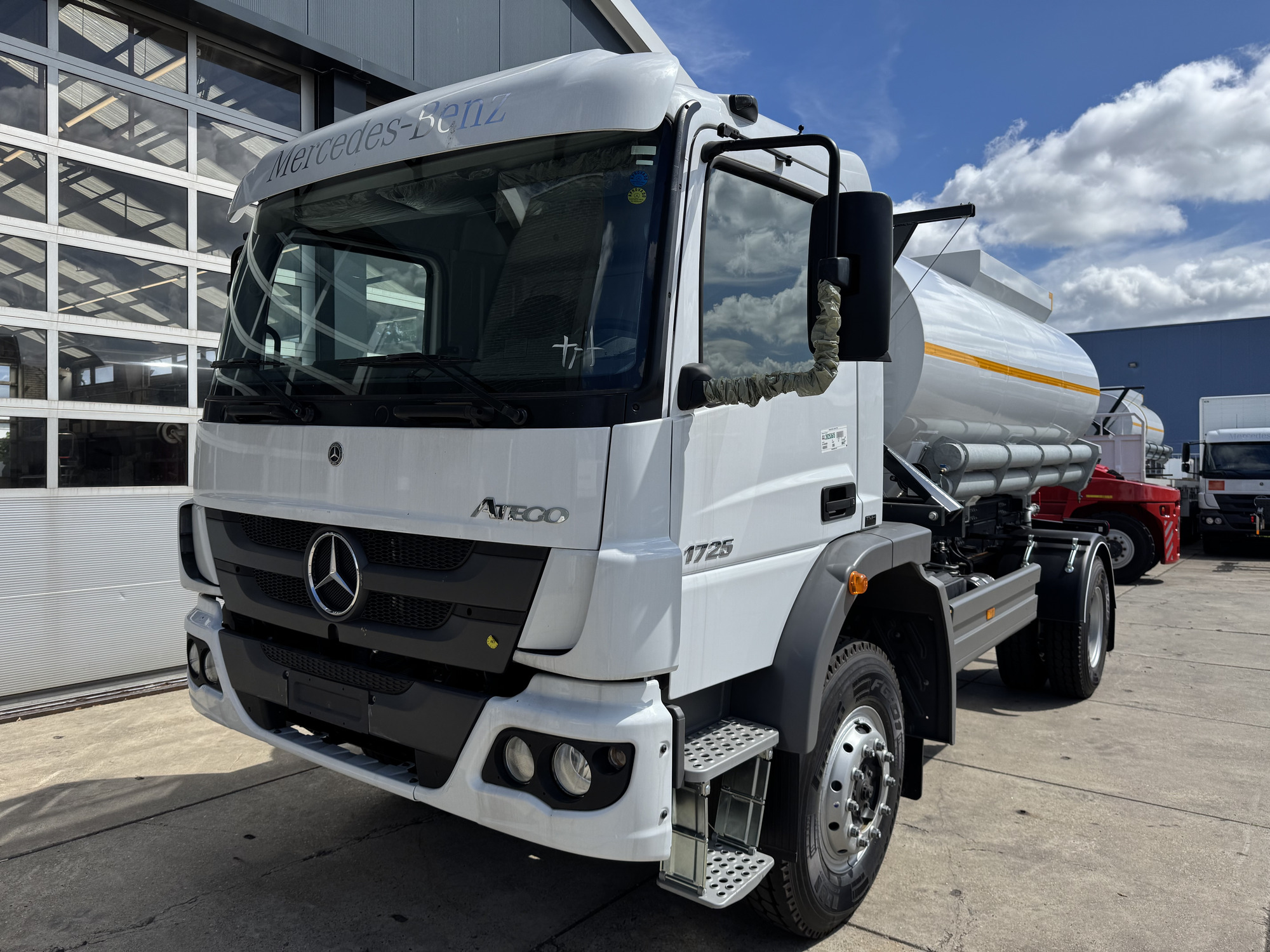 TMH Trucks undefined: kuva TMH Trucks undefined